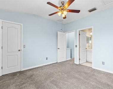 16221 Swan View Circle - Photo Thumbnail 23