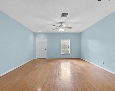 16221 Swan View Circle - Photo Thumbnail 3