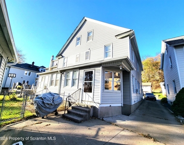 2122 N Main Avenue - Photo Thumbnail 11