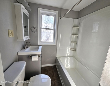 2122 N Main Avenue - Photo Thumbnail 5