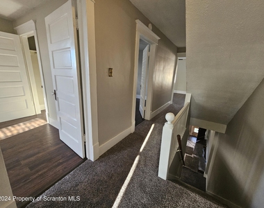 2122 N Main Avenue - Photo Thumbnail 10