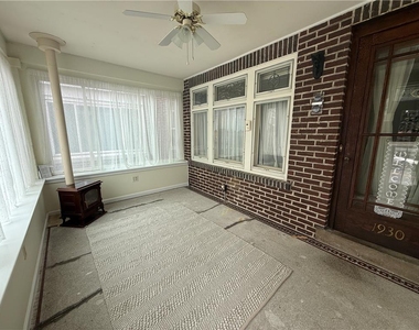1930 W Chew Street - Photo Thumbnail 2