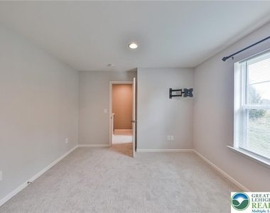 312 Central Park Avenue - Photo Thumbnail 21