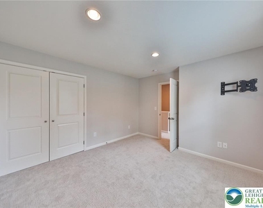 312 Central Park Avenue - Photo Thumbnail 22