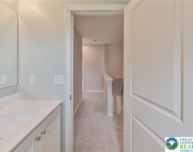 312 Central Park Avenue - Photo Thumbnail 17