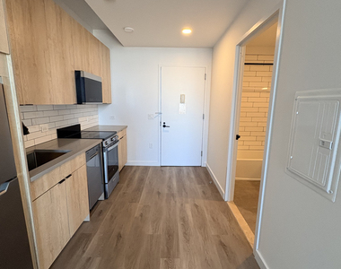 1856 Park Avenue, Unit 5m - Photo Thumbnail 2