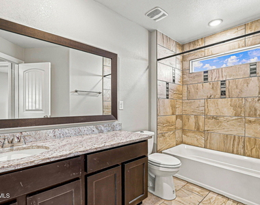 6173 Hidden Passage Avenue - Photo Thumbnail 22