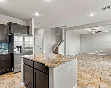 6173 Hidden Passage Avenue - Photo Thumbnail 9