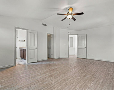 1089 Indigo Sky Street - Photo Thumbnail 19
