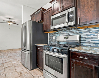 1089 Indigo Sky Street - Photo Thumbnail 14