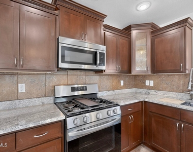 11583 Saint Martin Way - Photo Thumbnail 14