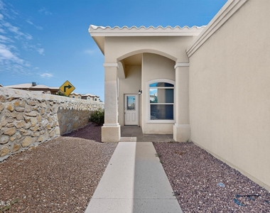 11583 Saint Martin Way - Photo Thumbnail 5