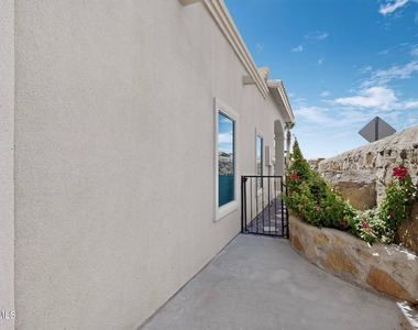 11583 Saint Martin Way - Photo Thumbnail 41