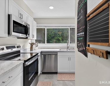 1141 Waterbury Road - Photo Thumbnail 8
