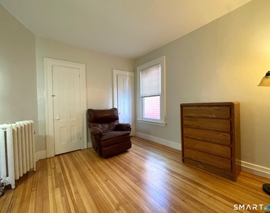 48 Lyon Street - Photo Thumbnail 10