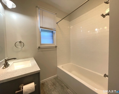 48 Lyon Street - Photo Thumbnail 7
