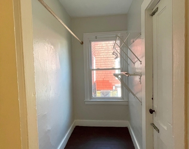 48 Lyon Street - Photo Thumbnail 9