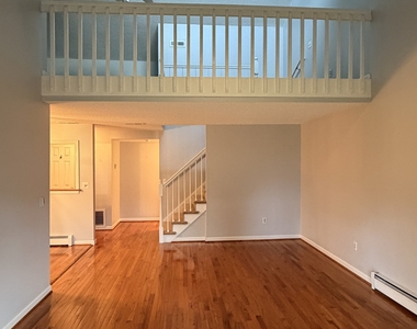 22 Amato Drive - Photo Thumbnail 12