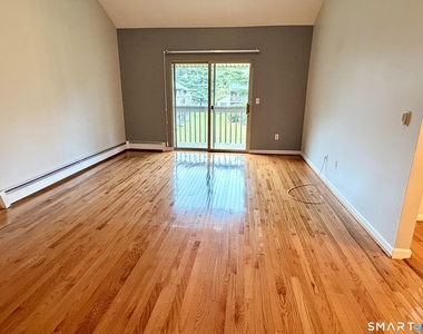22 Amato Drive - Photo Thumbnail 11