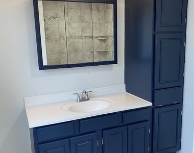 61 Kenilworth Drive - Photo Thumbnail 14