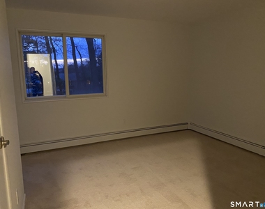 61 Kenilworth Drive - Photo Thumbnail 11