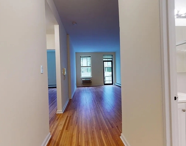 365 West 52nd Street - Photo Thumbnail 9