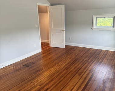 31 Sharon Valley Road - Photo Thumbnail 11