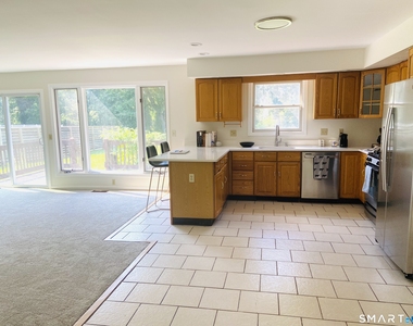 175 Meadows End Road - Photo Thumbnail 2