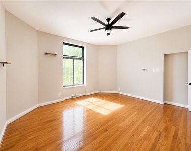 735 N Highland - Photo Thumbnail 13