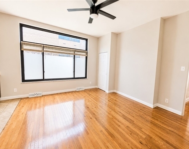 735 N Highland - Photo Thumbnail 8