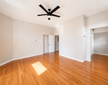 735 N Highland - Photo Thumbnail 14