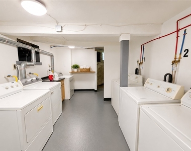 735 N Highland - Photo Thumbnail 19