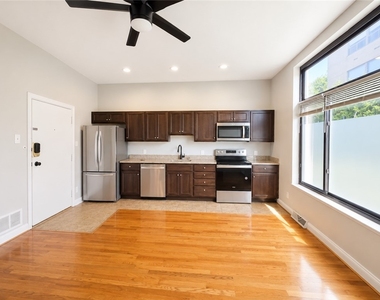 735 N Highland - Photo Thumbnail 7