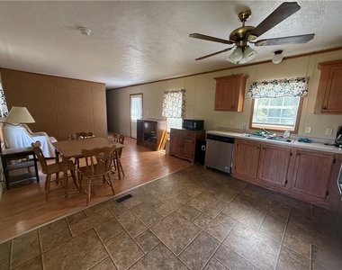1761 Old Youngstown Rd - Photo Thumbnail 4