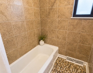 735 N Highland - Photo Thumbnail 34