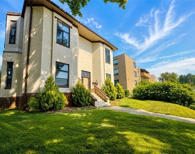 735 N Highland - Photo Thumbnail 2