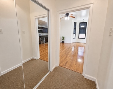 735 N Highland - Photo Thumbnail 5