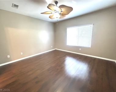 5704 Shadow Bend Drive - Photo Thumbnail 12