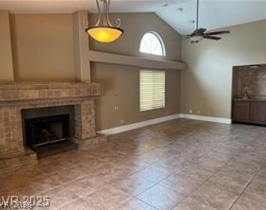 2644 White Pine Drive - Photo Thumbnail 11