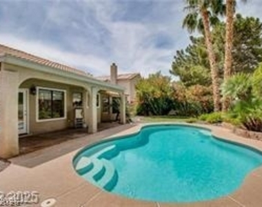 2644 White Pine Drive - Photo Thumbnail 5