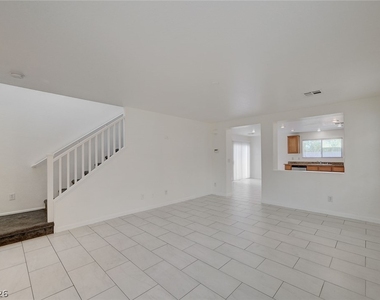 5672 Park City Avenue - Photo Thumbnail 7