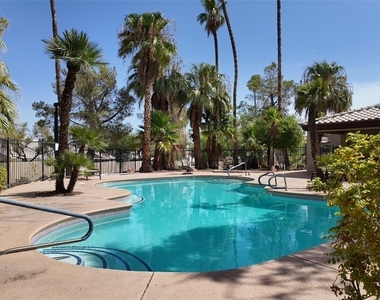 688 Harbor Mist Avenue - Photo Thumbnail 2
