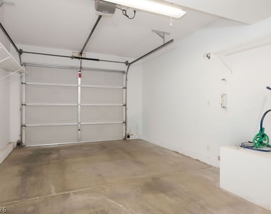 688 Harbor Mist Avenue - Photo Thumbnail 5