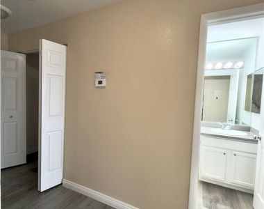 6250 W Flamingo Road - Photo Thumbnail 11