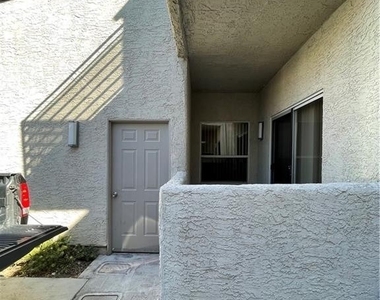 6250 W Flamingo Road - Photo Thumbnail 4
