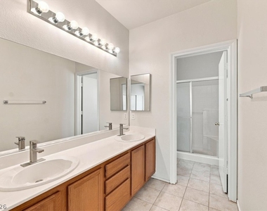 2681 Park Creek Lane - Photo Thumbnail 13
