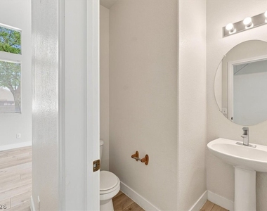 2681 Park Creek Lane - Photo Thumbnail 7