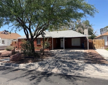 1311 Griffith Avenue - Photo Thumbnail 2