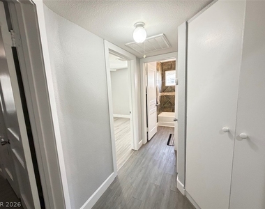 1311 Griffith Avenue - Photo Thumbnail 19