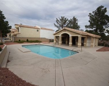 3440 Middle View Drive - Photo Thumbnail 1